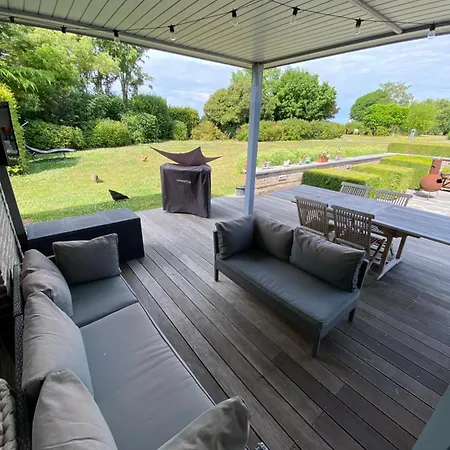 Bed and Breakfast La Cle Des Champs Jodoigne Exterior foto